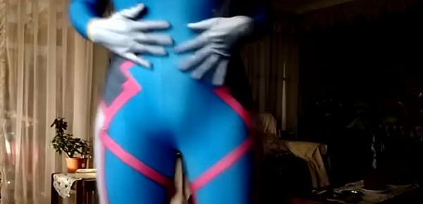  D.VA Overwatch Cosplay TWERK - Britany Angelus